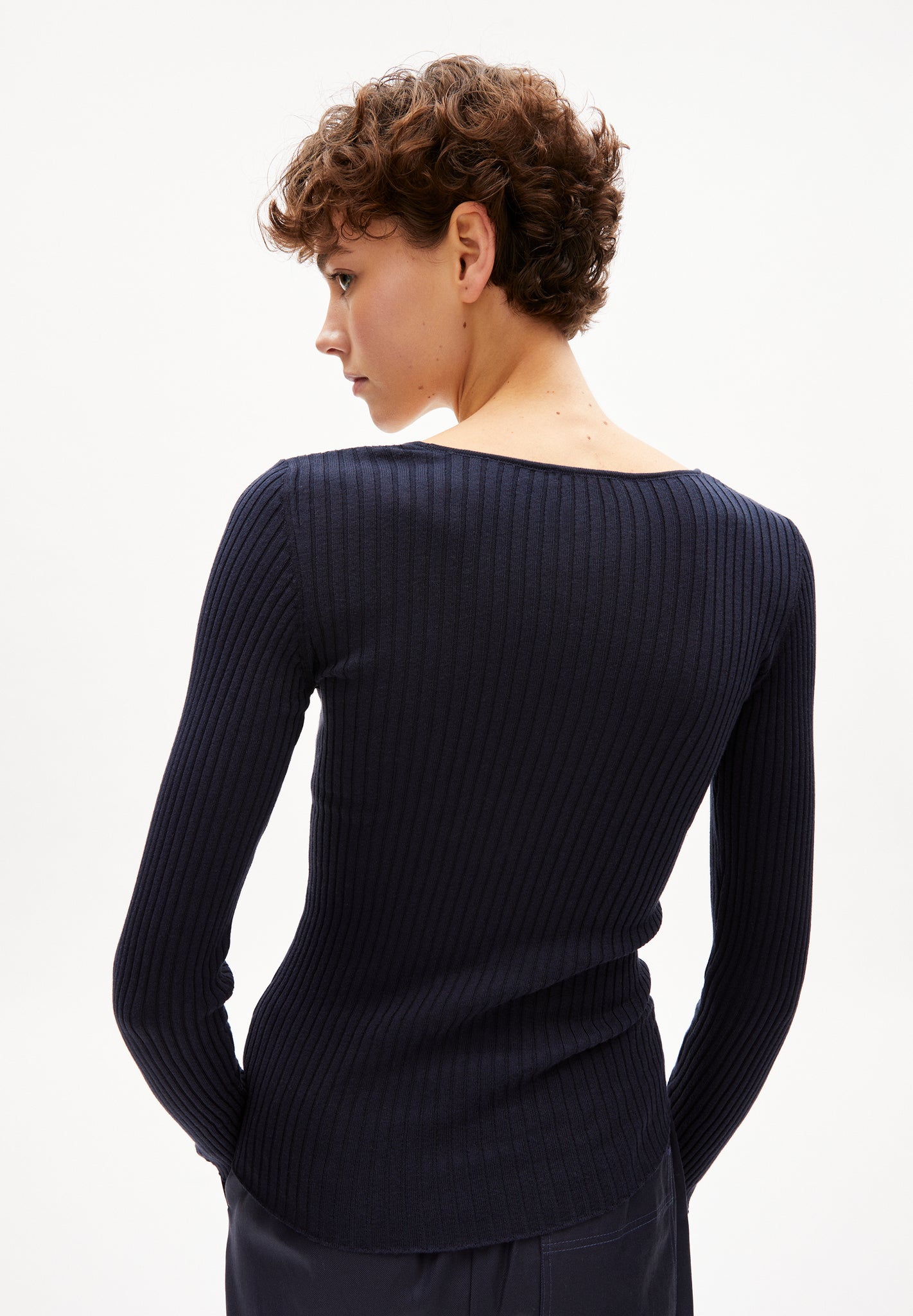 Sweater - Alaania Crewneck | Fitted | Night Sky